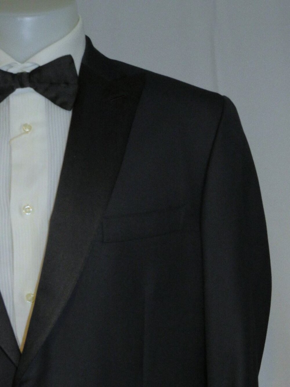 Brioni Policleto Solid Midnight Blue Current One Button Smoking Tuxedo 46R